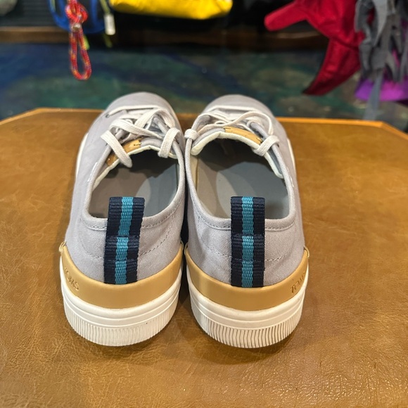 Tom’s Travel Light Shoes - Picture 3 of 4